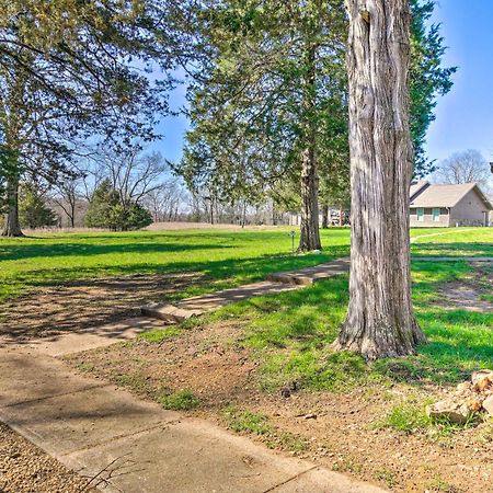 The Cozy Cottage With Lake Taneycomo Access! 布蘭森 外观 照片