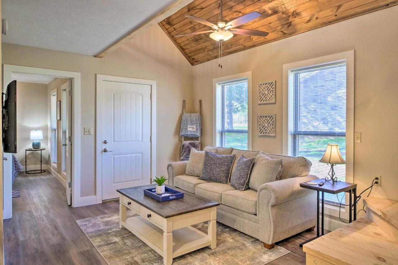 The Cozy Cottage With Lake Taneycomo Access! 布蘭森 外观 照片
