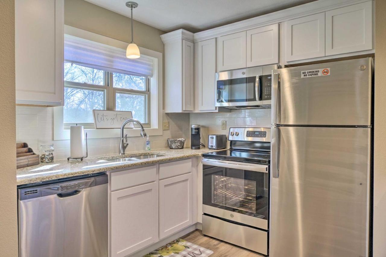 The Cozy Cottage With Lake Taneycomo Access! 布蘭森 外观 照片