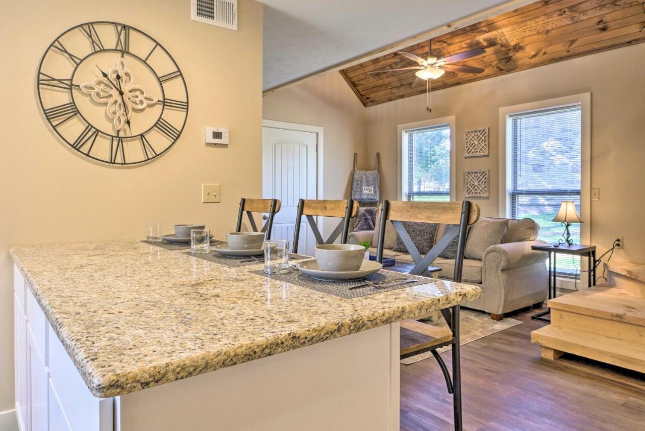 The Cozy Cottage With Lake Taneycomo Access! 布蘭森 外观 照片