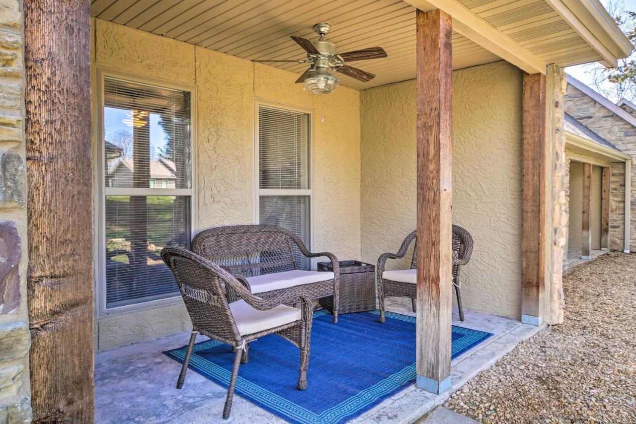 The Cozy Cottage With Lake Taneycomo Access! 布蘭森 外观 照片
