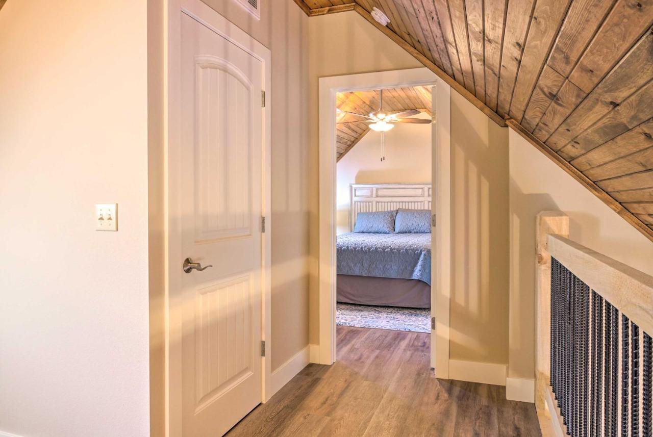 The Cozy Cottage With Lake Taneycomo Access! 布蘭森 外观 照片